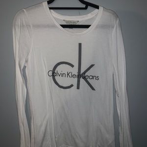 Calvin Klein long sleeve t-shirt